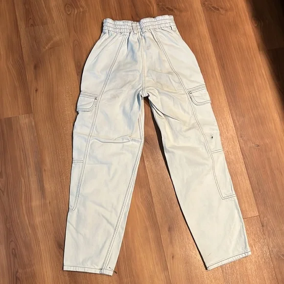 BDG Jeans - Picture 2 of 7